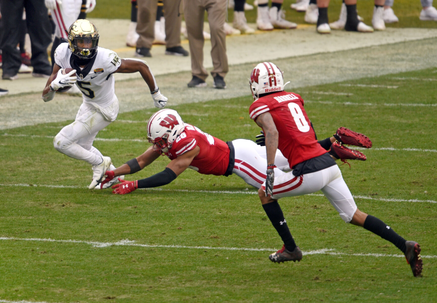 Wisconsin Wake Forest Duke's Mayo Bowl
